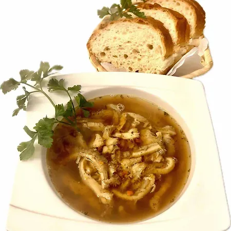 住宿加早餐酒店 Pod Jarzebinami Z Tarasami 3*